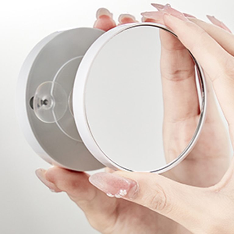Magnifying-Mirror-Included
